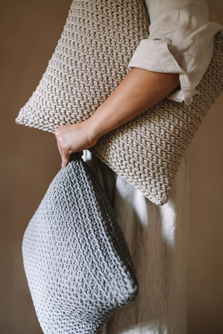 Pillow Cover With a Zipper