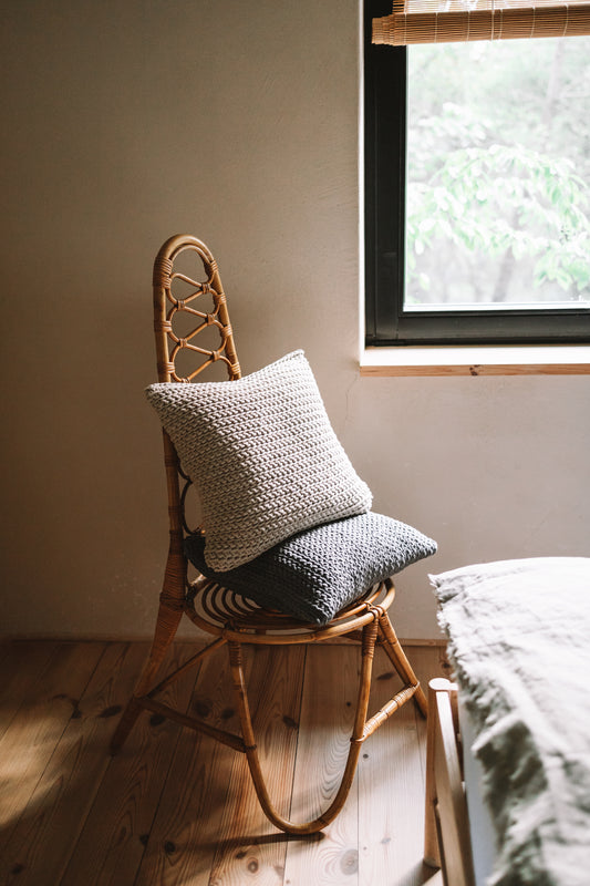 Pillow Cover With a Zipper