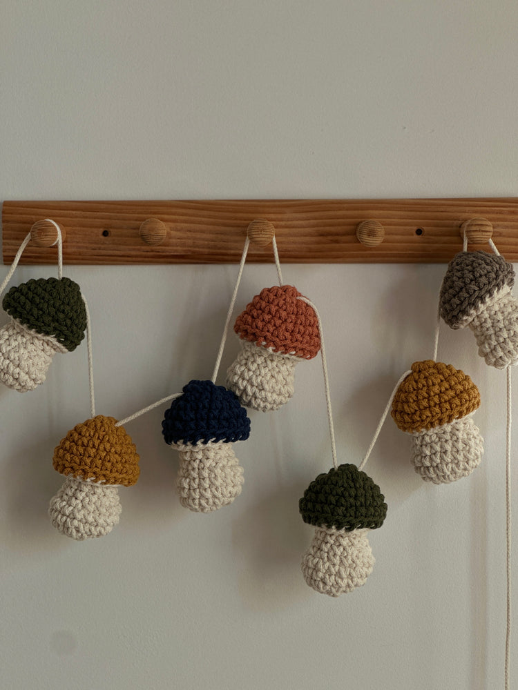 Mushroom Garland