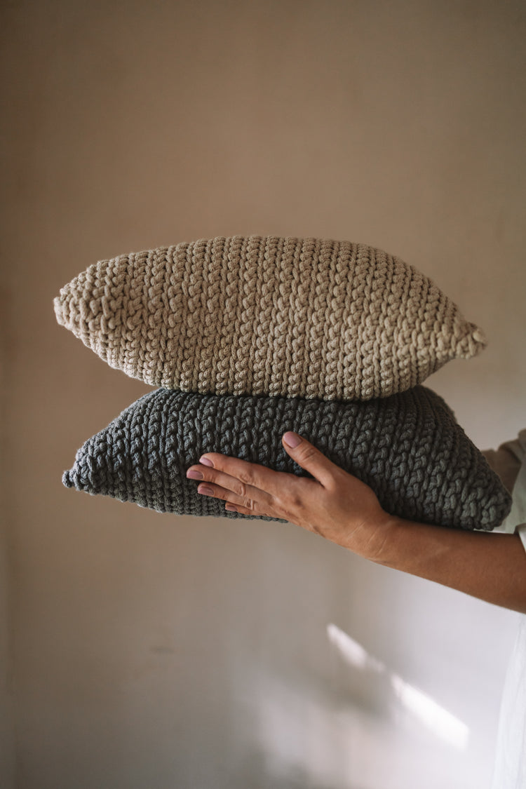 Pillow Cover With a Zipper