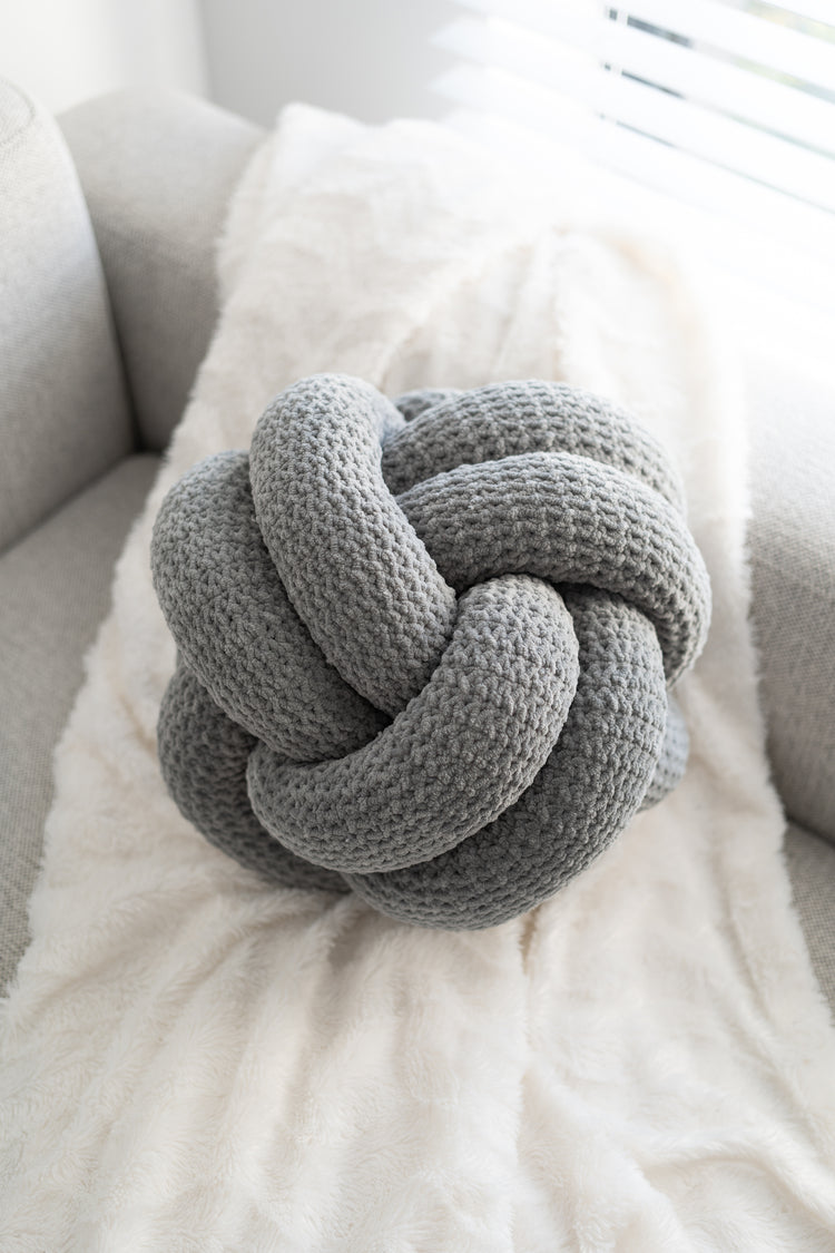 Knot Pillow
